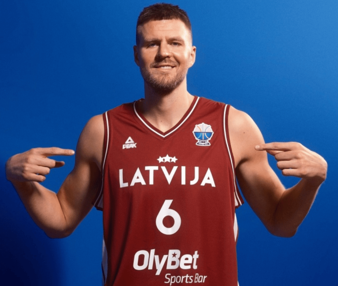 墨西哥男篮血洗法国男篮，波尔津吉斯一己之力扛起全队