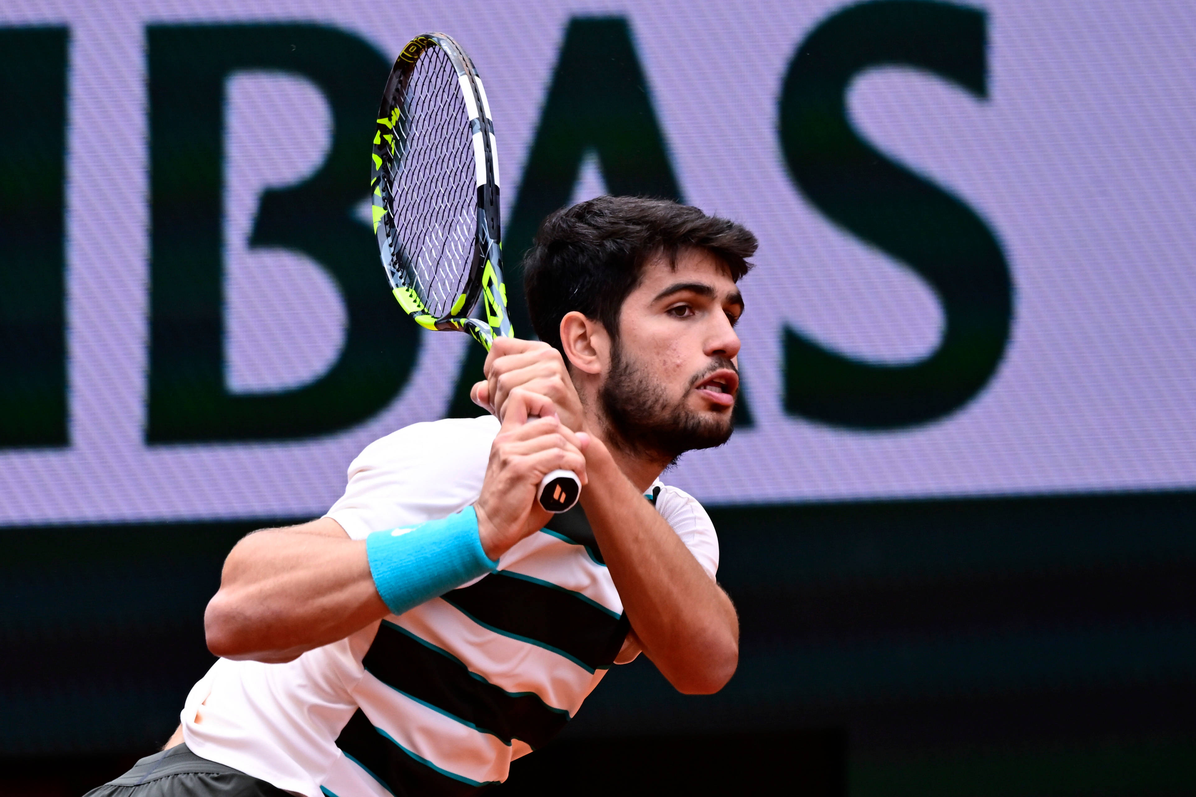 世界网球队强势日本网球队，阿尔卡拉斯绝境逆转