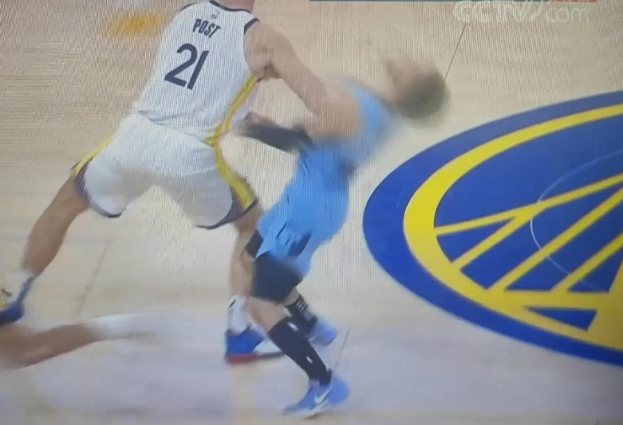 马刺鏖战灰熊,艾顿制霸全场 马刺鏖战灰熊,艾顿制霸全场