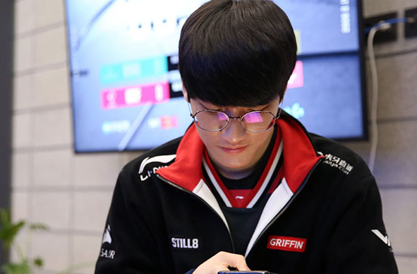 V5碾压T1，Tarzan惊艳世界的简单介绍