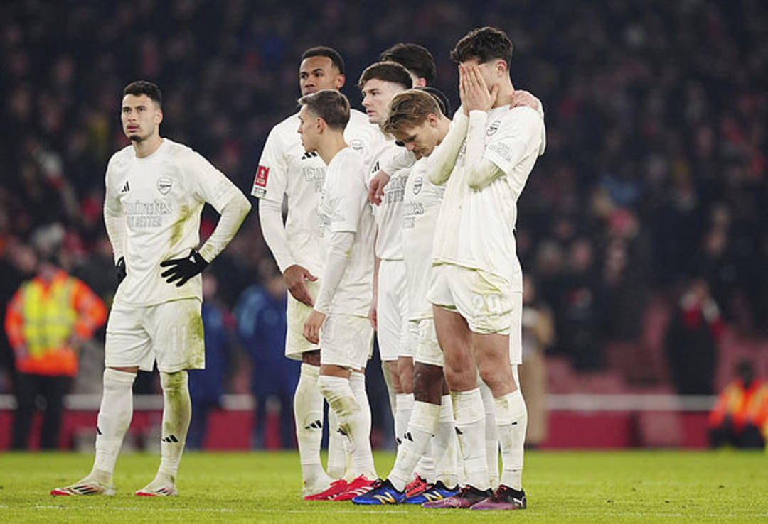 阿森纳鏖战曼联,莫德里奇制霸全场 阿森纳鏖战曼联,莫德里奇制霸全场