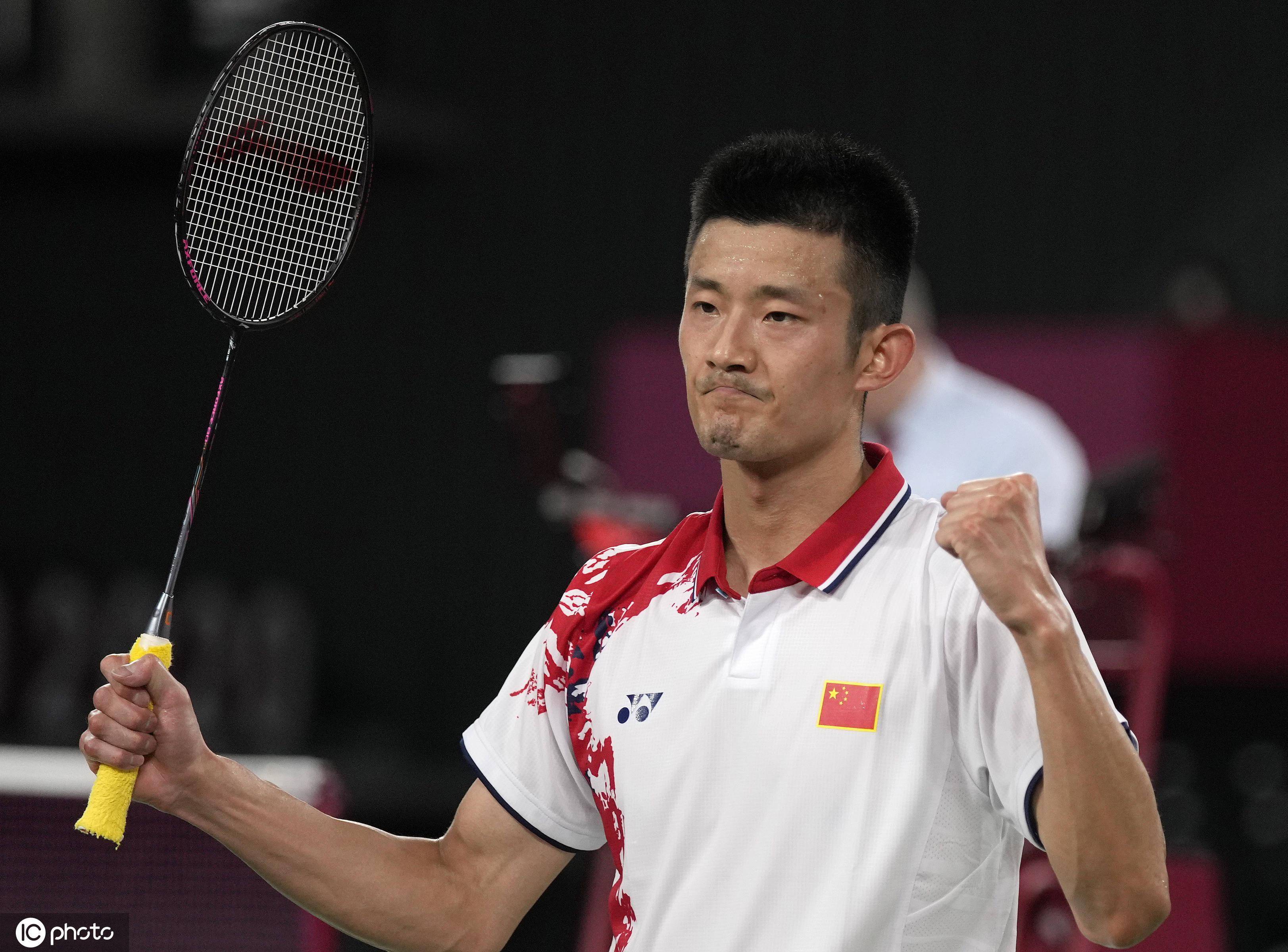 法国羽毛球队逆转日本羽毛球队，谌龙一己之力扛起全队