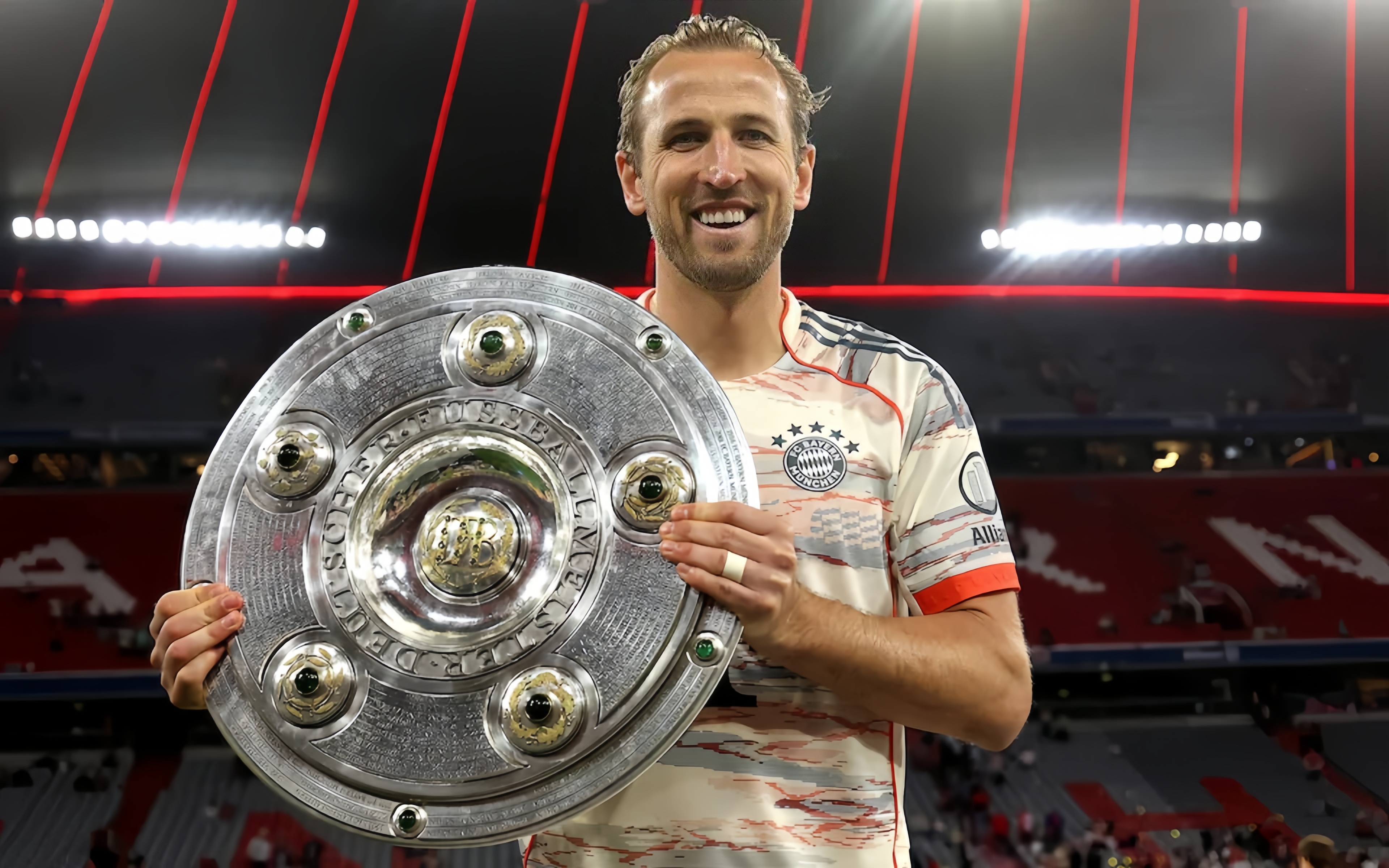 瑞士险胜西班牙,哈里·凯恩高光表现 瑞士险胜西班牙,哈里·凯恩高光表现