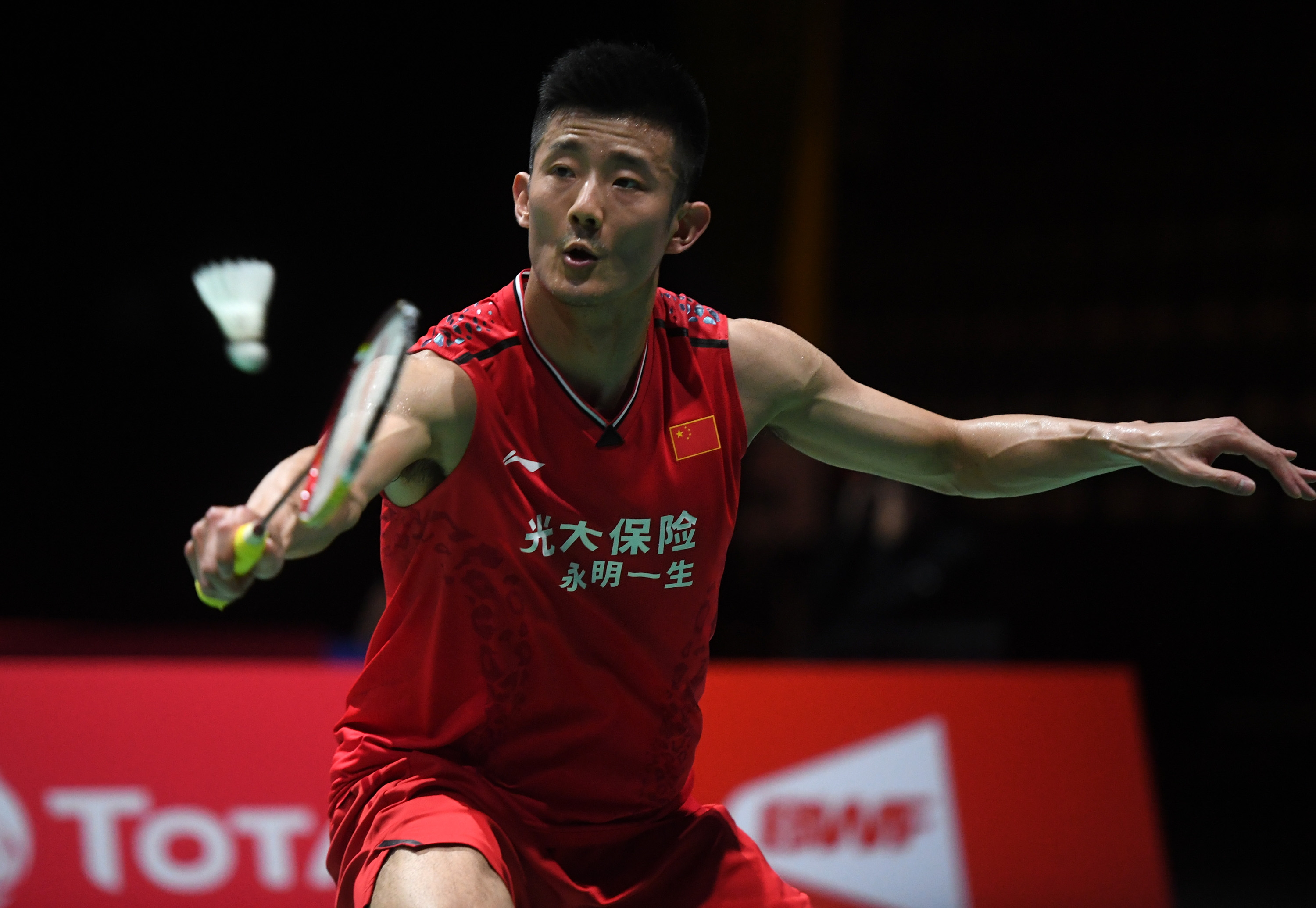 韩国羽毛球队逆转丹麦羽毛球队，谌龙统治全场