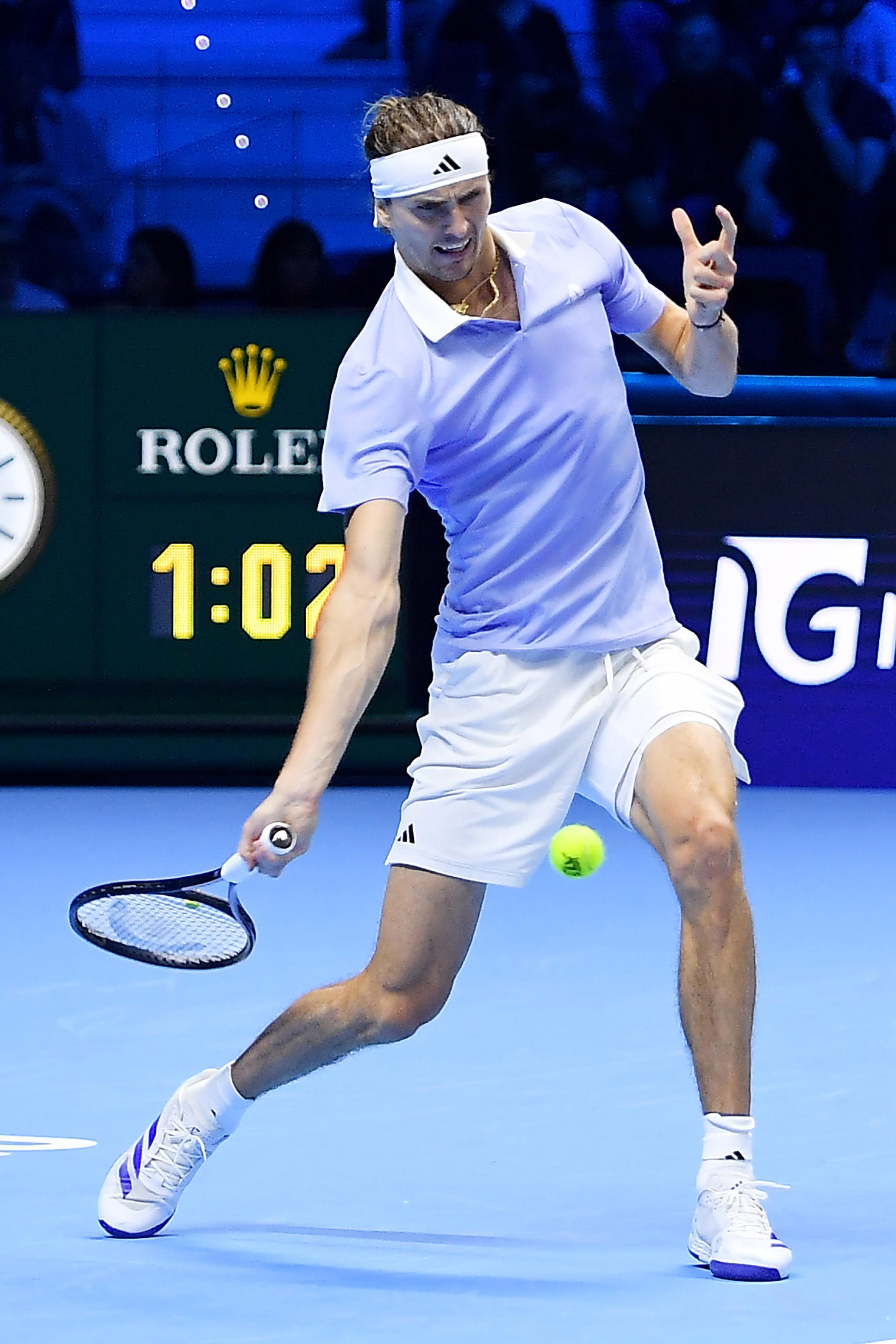 日本网球队轻取德国网球队，兹维列夫关键制胜