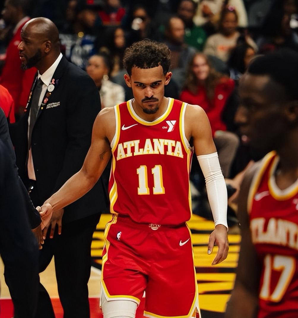 爵士强势塞尔维亚男篮，杰伦·布朗送出助攻