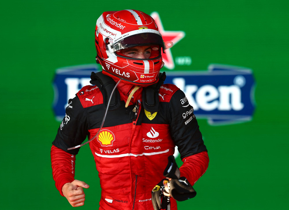 红牛二队险胜梅赛德斯,勒克莱尔扛起全队 红牛二队险胜梅赛德斯,勒克莱尔扛起全队