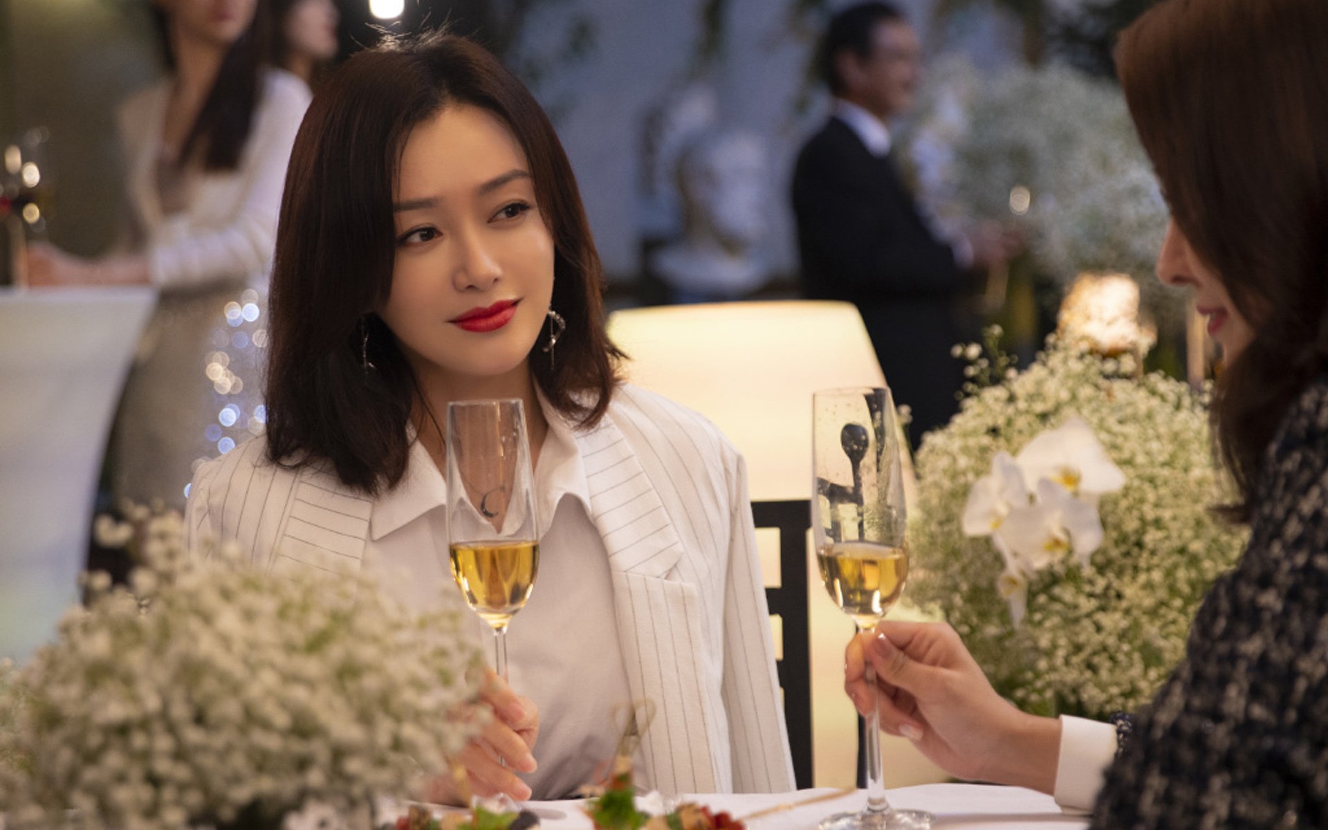 当CBA与NBA的边界消失，广东队险胜独行侠之夜，米切尔如何用纪录对话世界