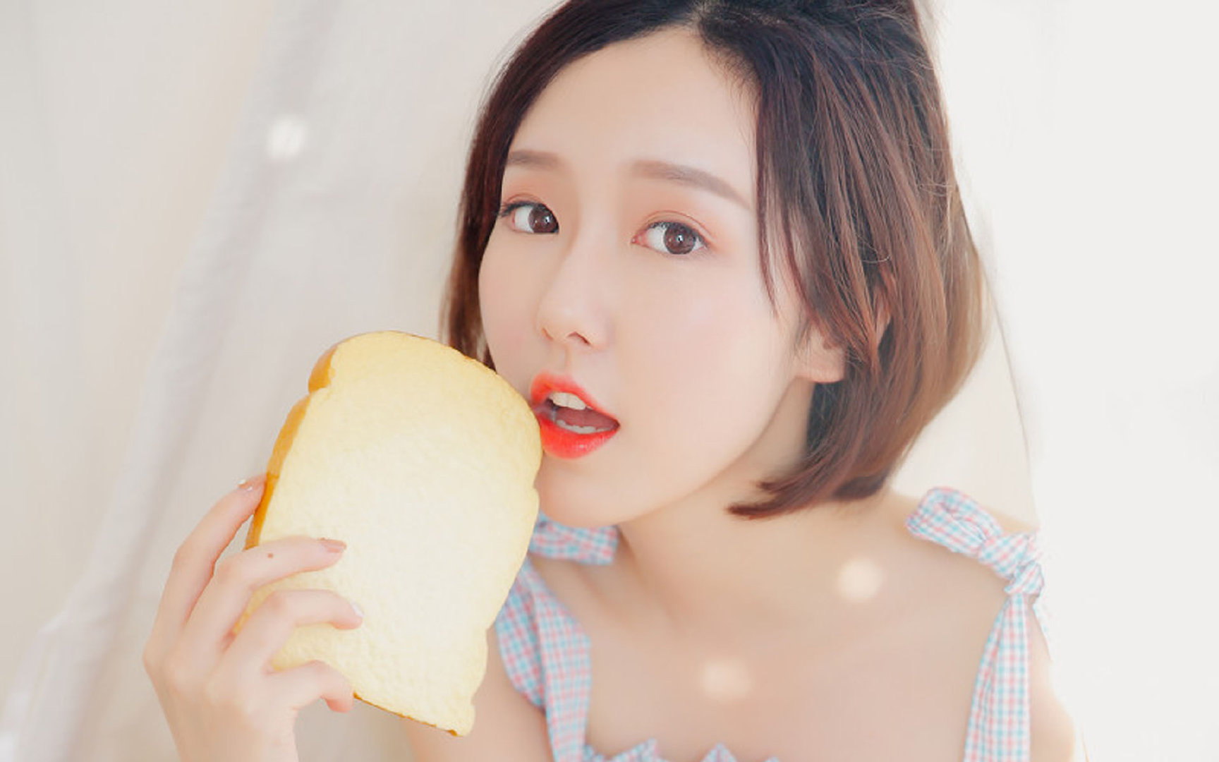 双重颠覆，红牛二队横扫红牛车队，勒克莱尔却刷新历史纪录