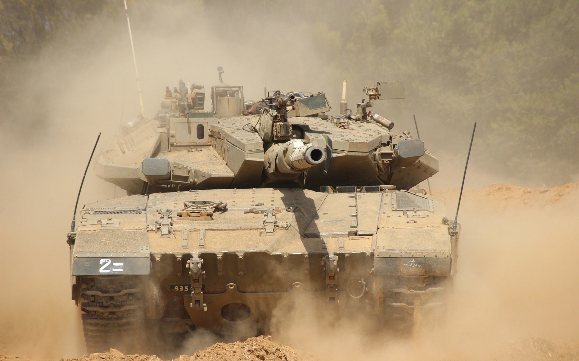 跨域体育之夜，意甲焦点战的战术博弈与灰熊力克篮网的硬汉对决