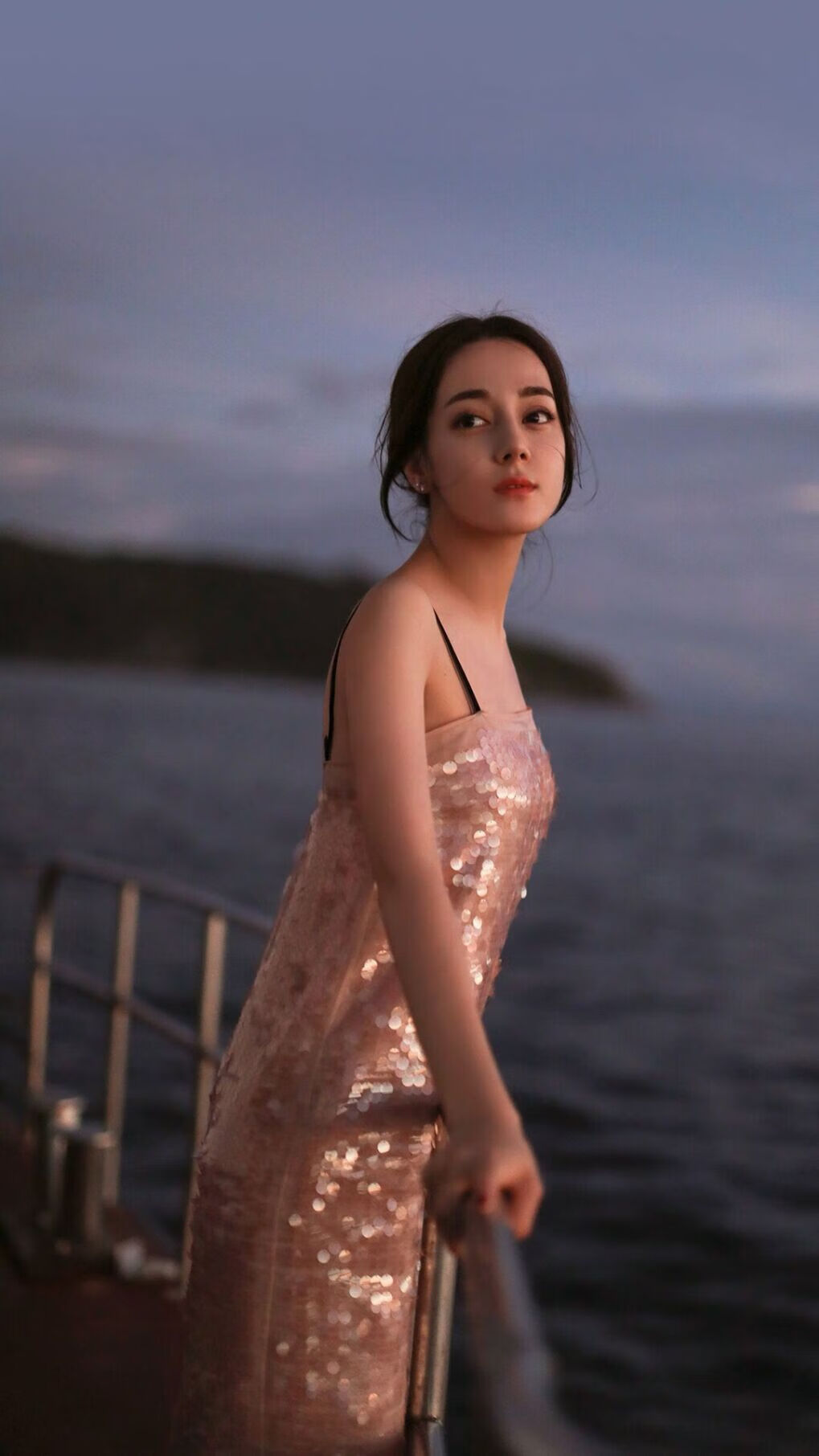 赛道轰鸣与绿茵凯旋,从F1巴林策论到皇家社会的南非捷报