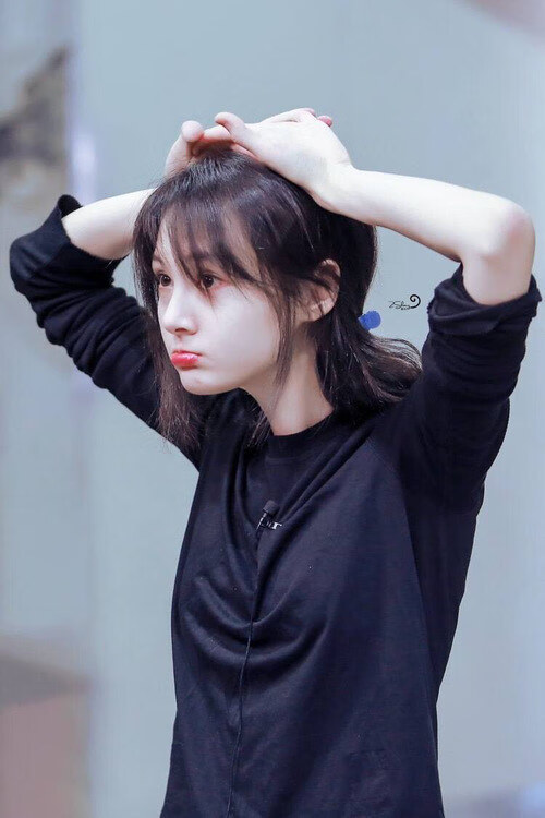 浓眉如刀，一场非典型浓眉如何切开西北狼群